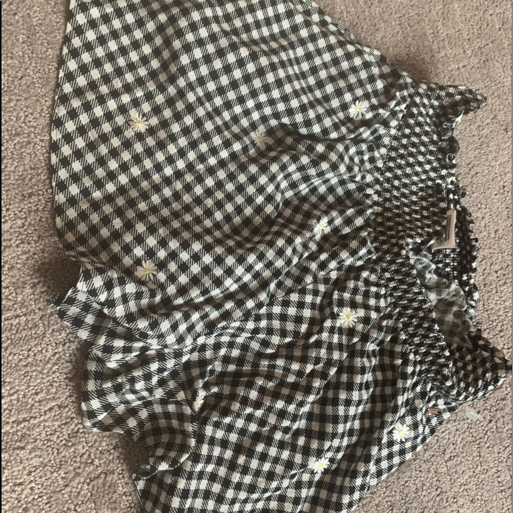 Sunflower shorts VS pink